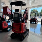 Miniexcavadora Zeppelin Rhinoceros XN13 motor kubota 15 HP