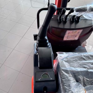 Mini excavatrice Zeppelin Rhinoceros XN13 moteur kubota 15 HP