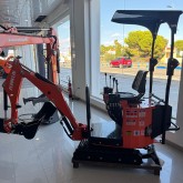 Mini escavatore a benzina Zeppelin Mini Pincher 13,5 CV