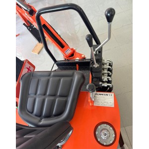 Mini excavadora gasolina Zeppelin Mini Pincher 13,5 HP