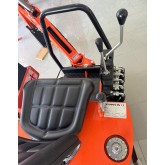 Mini escavadora a gasolina Zeppelin Mini Pincher 13,5 CV