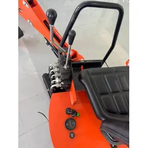 Mini escavadora a gasolina Zeppelin Mini Pincher 13,5 CV