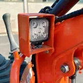 Mini pelleteuse Deleks M60 moteur à essence 9 HP