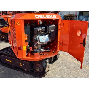 Mini pelleteuse Deleks M60 moteur à essence 9 HP