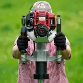 Clavaestacas profesional Iberfence IBF-82X motor Honda GX35