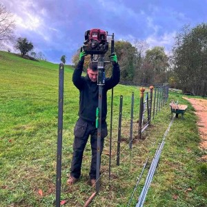 Pro Iberfence IBF-107 stake nailer with Honda GX35 engine