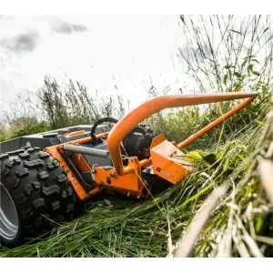 Raymo TORPEDO 4WD ZTR elektrischer Freischneider und Rasenmähroboter