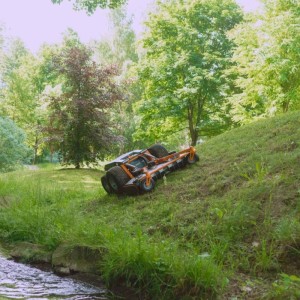 Decespugliatore e tosaerba elettrico robotizzato Raymo TORPEDO 4WD ZTR