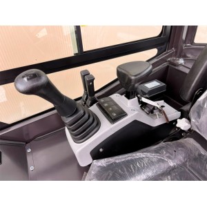 Mini pelle Rhinoceros XN28ZC avec cabine, moteur Kubota 19 HP