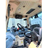 Large tractor Hanwo 2604 260 HP professional tractor with cab