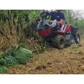 Trator de roçadora Meccanica Benassi Fox 95 4WD