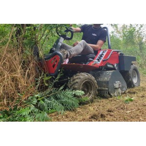 Trator de roçadora Meccanica Benassi Fox 95 4WD