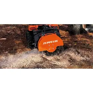 Tronçonneuse de souches montée sur tracteur Zeppelin 15 - 45 HP