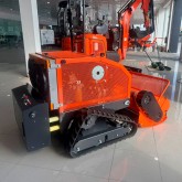 Roçadora telecomandada Zeppelin ES71930 motor B&S 23 HP