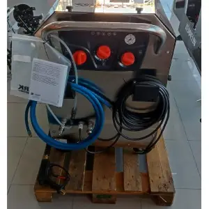 Máquina de lavar a pressão de água quente STARK saic 200/15 trifásico