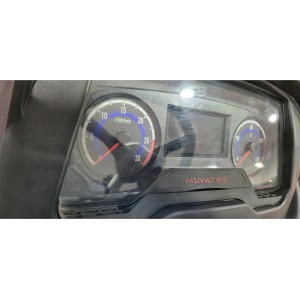 Tracteur Hanwo 754 75 HP 4x4 avec 16+8 vitesses