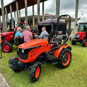 Minitractor Avenger 26 4WD Agricola Mitsubishi 26 Hp Engine