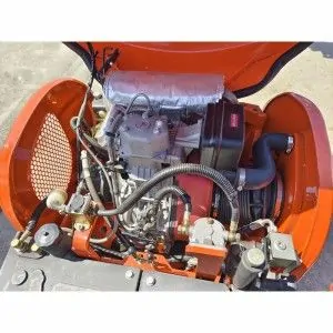 Mini escavadora Deleks M90 Koop KD192 motor 7.6 Kw