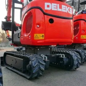 Minibagger Deleks M100 Koop D722 Motor 10,2 Kw