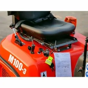 Mini escavadora Deleks M100 Motor Koop D722 10,2 Kw