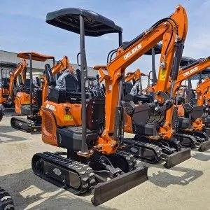 Mini excavator Deleks M100SE Koop D722 170 cm engine