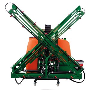 Suspended Sprayer with Hydraulic Booms in X VG AGRO